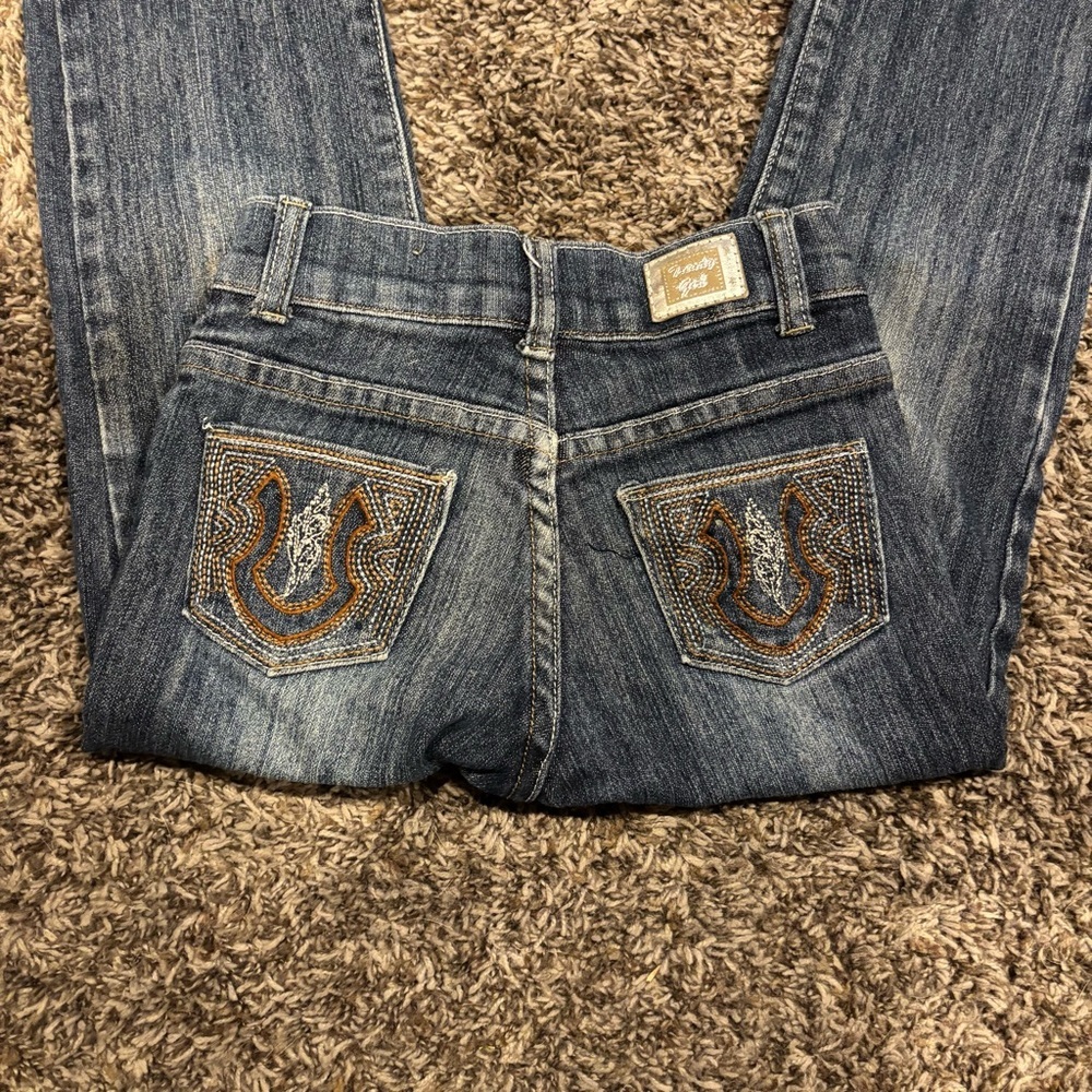 Trendy Girl Jeans with Embellished Pockets